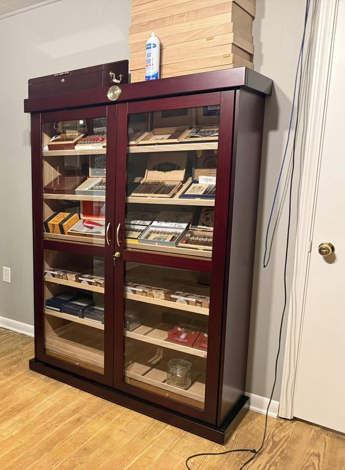 Bermuda contemporary black glass cigar display cabinet holding up to 1,200 cigars