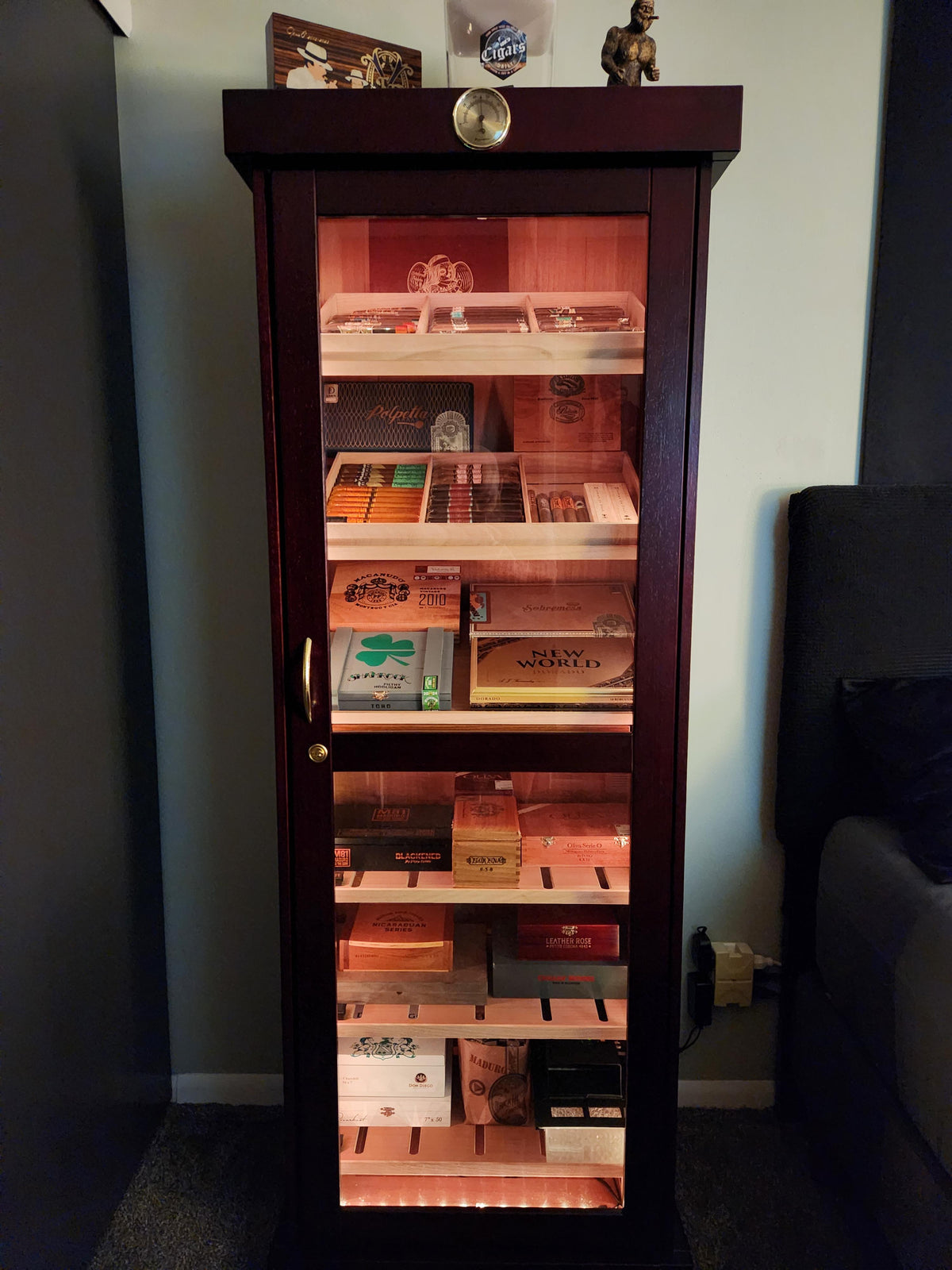 Barbatus 2000 cigar storage cherry wood humidor cabinet for premium cigar organization