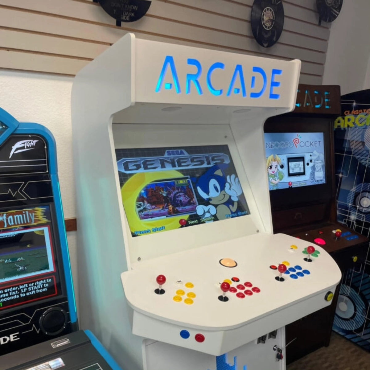 Arcade Machine for Home | 4 Player White Arcade Game Cabinet 7000+ Games 32" LCD by Game Room City - Arcade