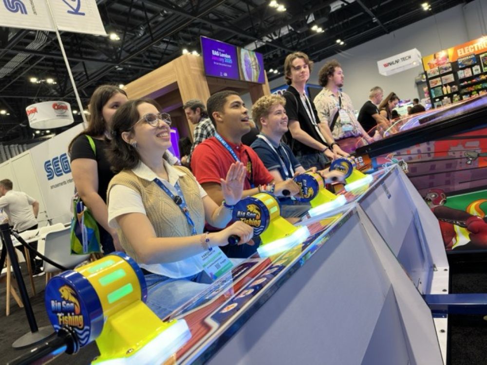 Big Sea Fishing competitive fishing redemption arcade game cabinet with ocean-themed graphics