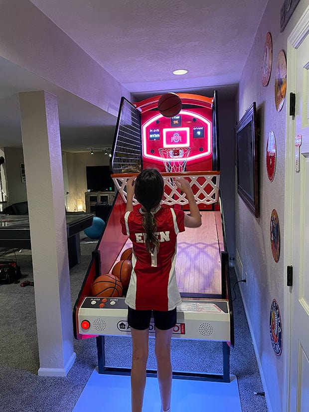 NBA Game Time Pro Basketball Arcade Machine – Choose Your NBA Team | 5 Game Modes | Real Wood Floor | 1-4 Player Home Arcade | Official NBA Licensed.