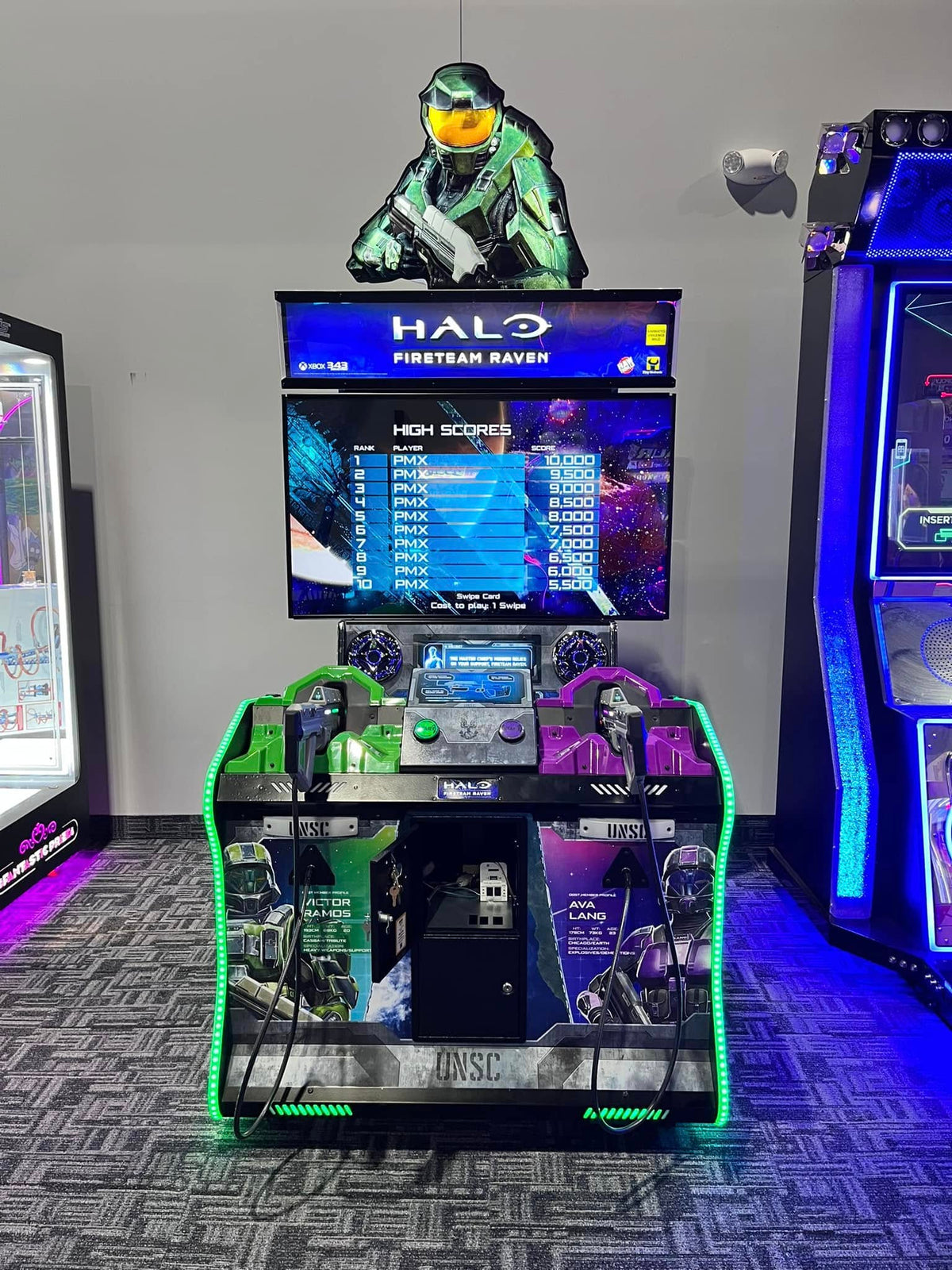 Halo: Fireteam Raven 2-player arcade shooter with six missions and compact cabinet design.