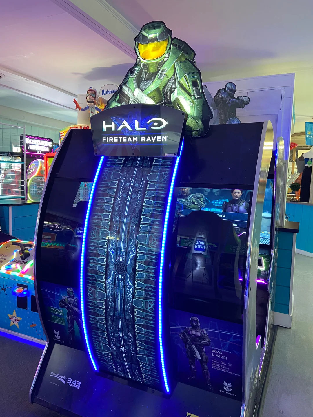 Halo: Fireteam Raven 2-player environmental arcade machine with immersive co-op sci-fi shooter and 55-inch HD display.