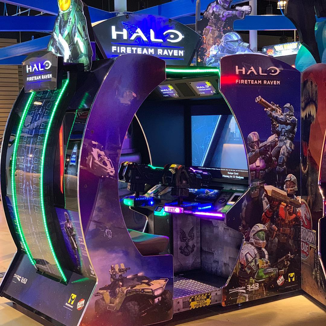 Halo: Fireteam Raven 2-player environmental arcade machine with immersive co-op sci-fi shooter and 55-inch HD display.