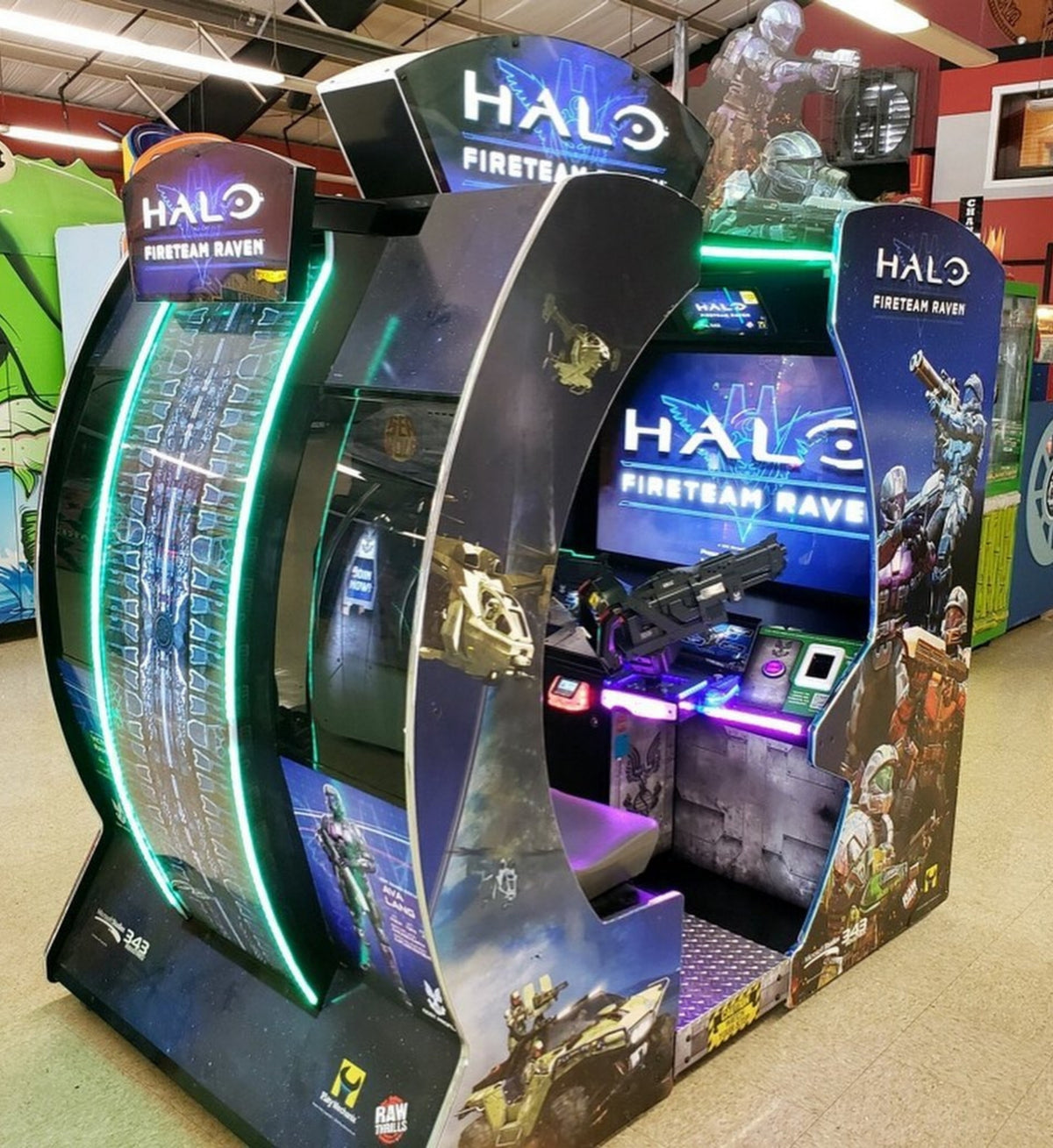 Halo: Fireteam Raven 2-player environmental arcade machine with immersive co-op sci-fi shooter and 55-inch HD display.