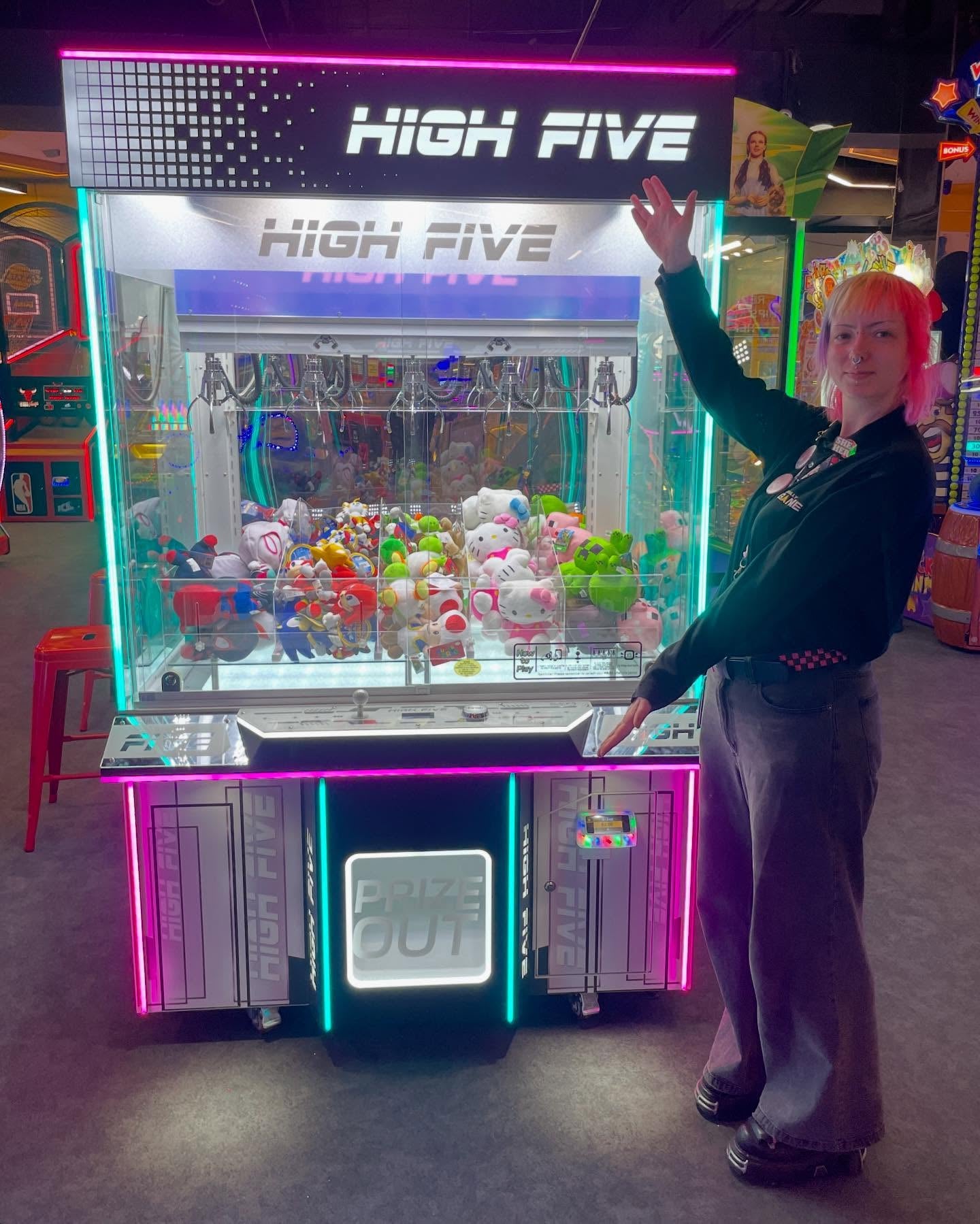 SEGA High Five - Five - Claw Prize Crane Arcade Machine by SEGA - Video Game Arcade