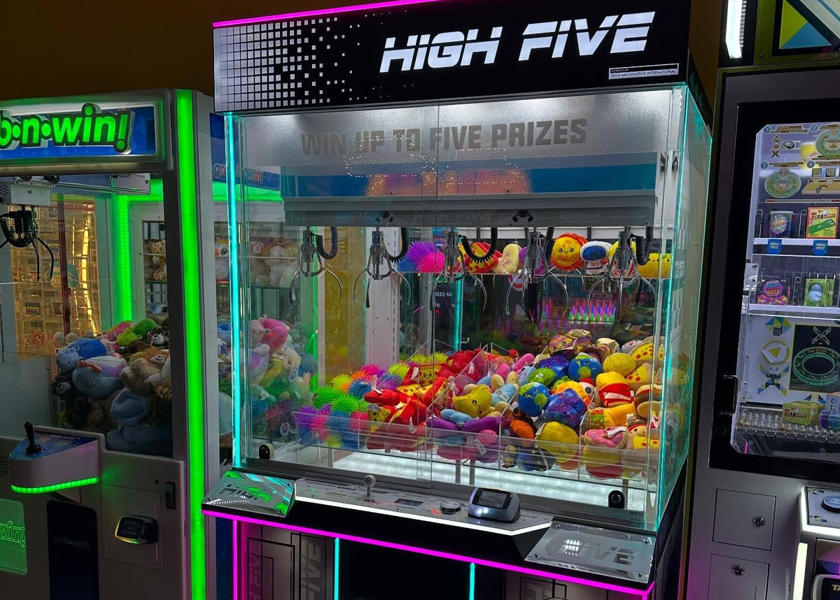 High Five – Five-Claw Prize Crane Arcade Machine