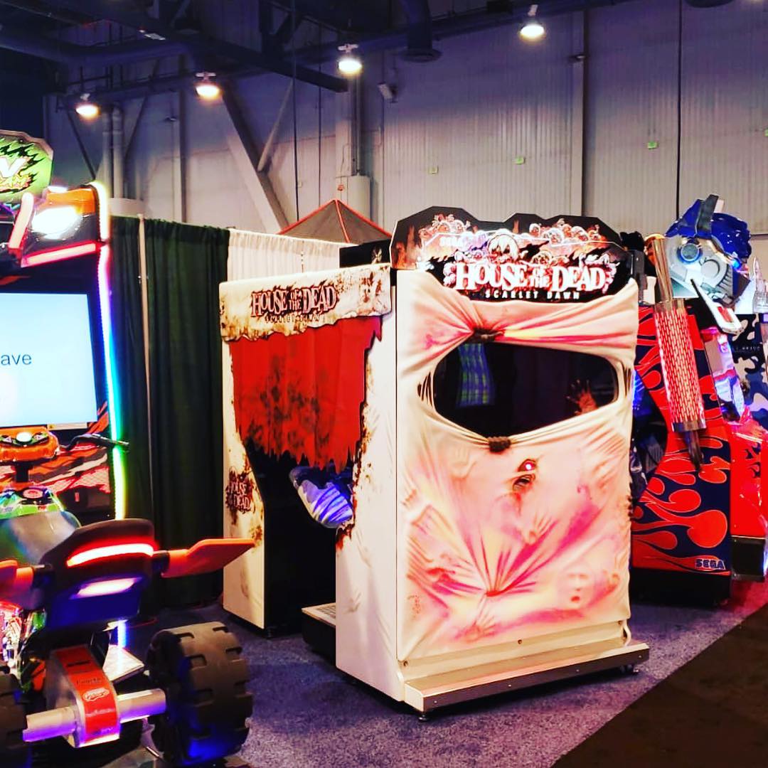 House of the Dead Scarlet Dawn SDLX super deluxe horror shooting arcade game with immersive gameplay.