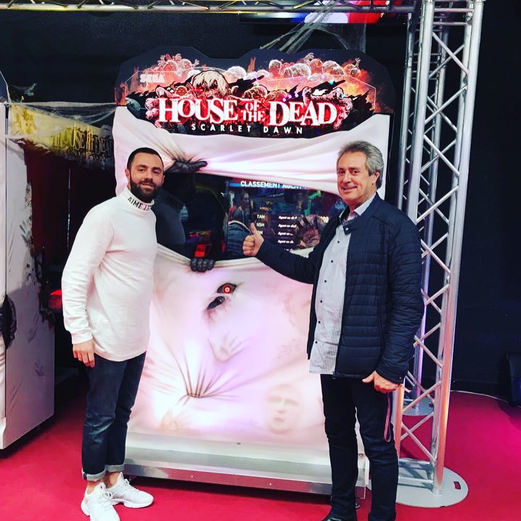 House of the Dead Scarlet Dawn SDLX super deluxe horror shooting arcade game with immersive gameplay.