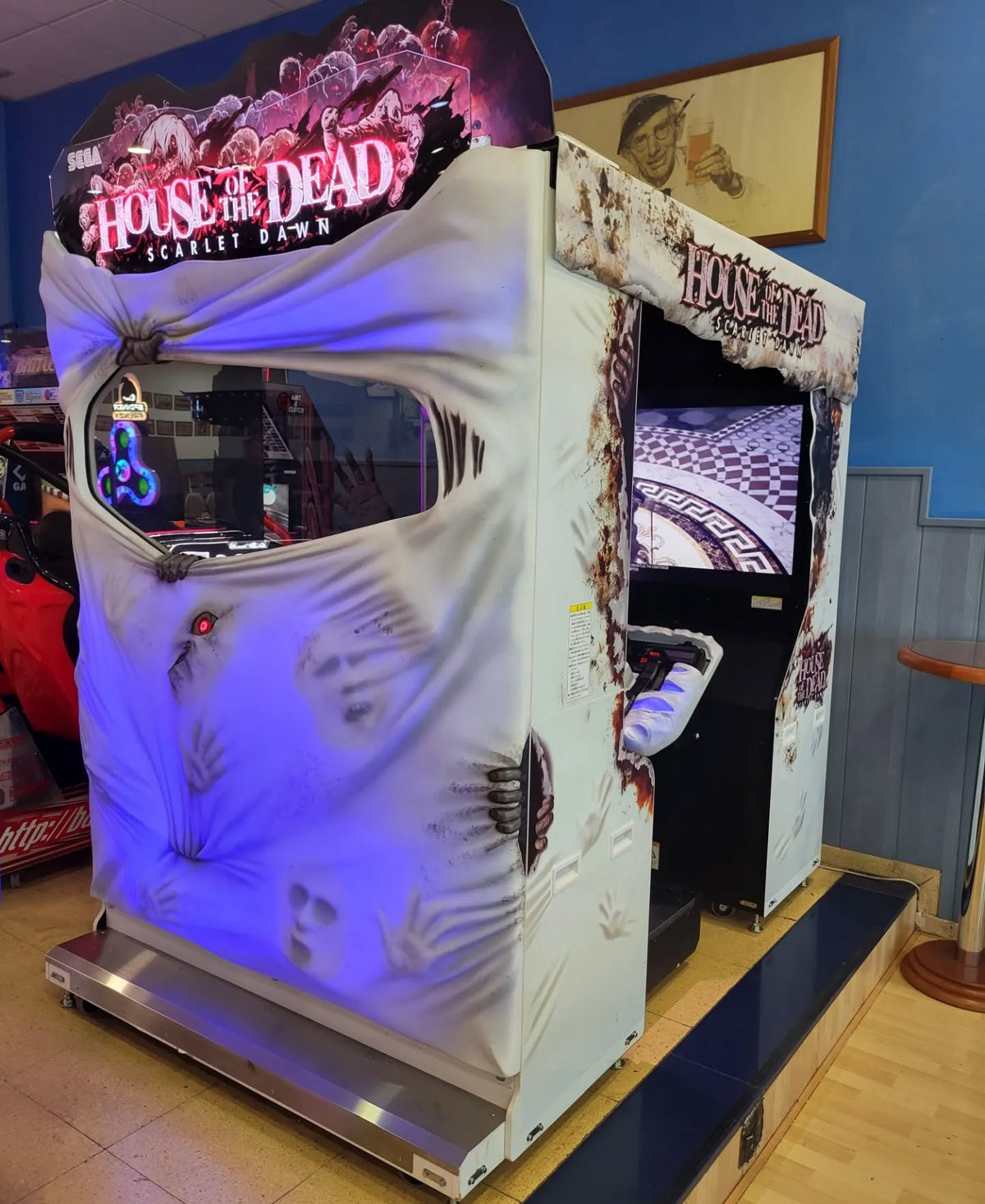 House of the Dead Scarlet Dawn SDLX super deluxe horror shooting arcade game with immersive gameplay.