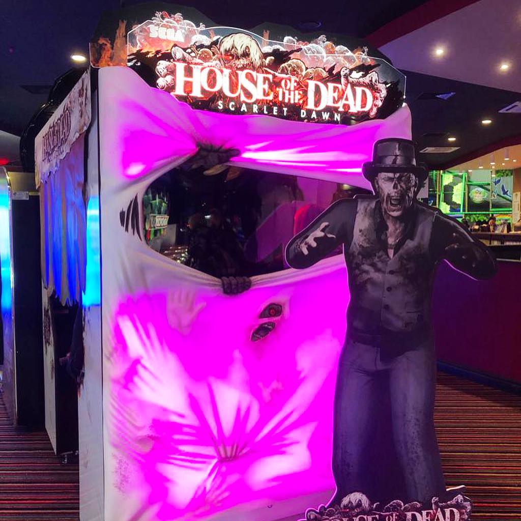 House of the Dead Scarlet Dawn SDLX super deluxe horror shooting arcade game with immersive gameplay.