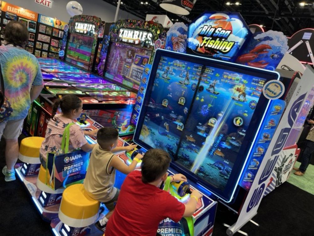 SEGA Arcade | Big Sea Fishing - Competitive Fishing Redemption Arcade Game by SEGA - Video Game Arcade