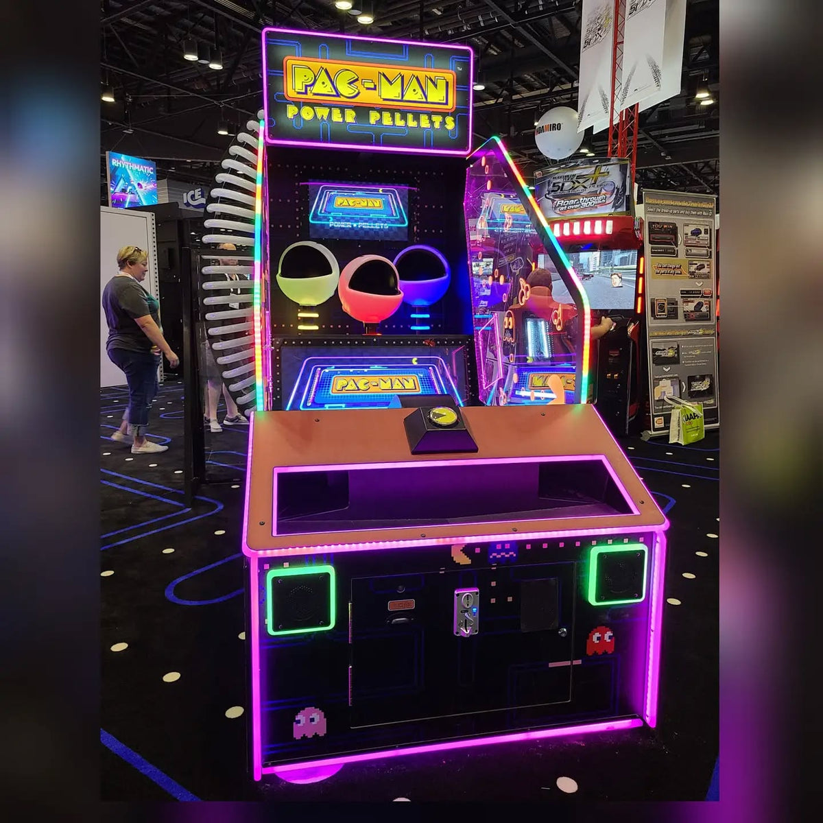 Namco Pac-Man Power Pellets arcade game with ball-throwing skill play, interactive LED playfield, and Power Pellet bonus mode.