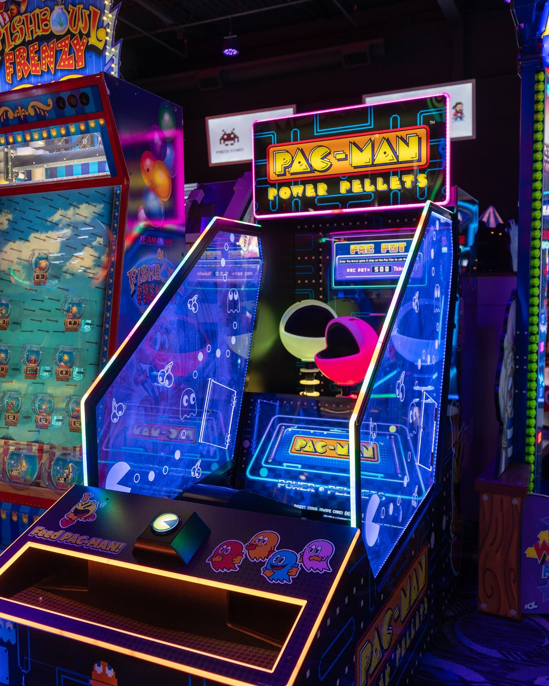 Namco Pac-Man Power Pellets arcade game with ball-throwing skill play, interactive LED playfield, and Power Pellet bonus mode.