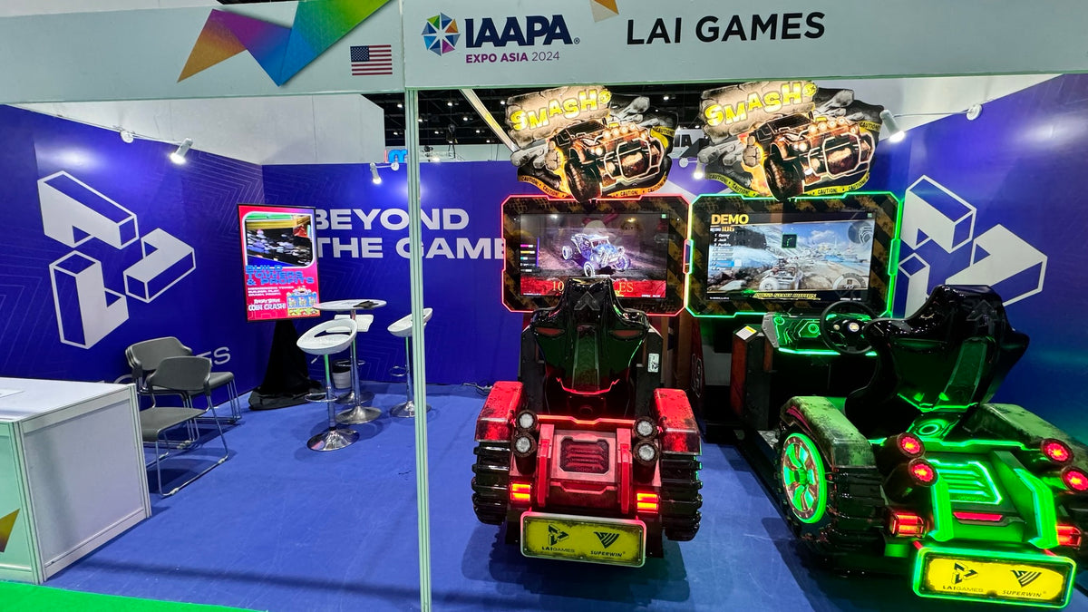 SMASH DX off-road racing arcade machine with motion seat, power-up battles, and linkable 4-player gameplay.