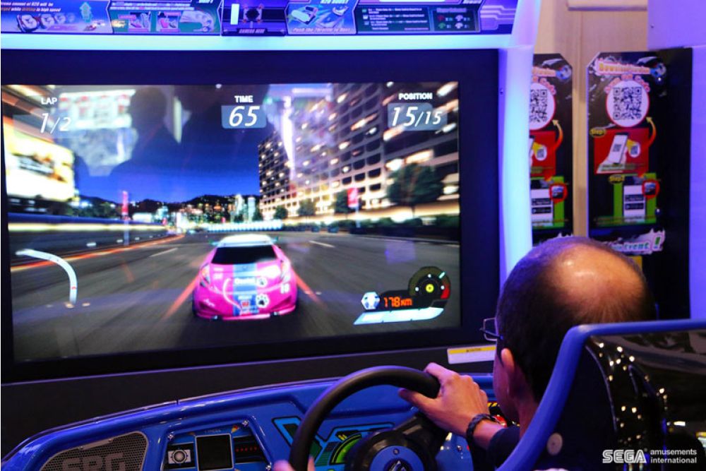 Storm Racer Motion DLX Cabinet user