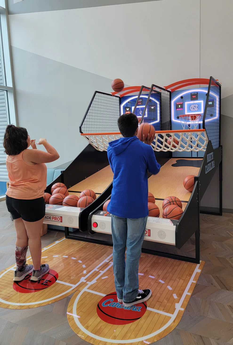NBA Game Time Pro Basketball Arcade Machine – Choose Your NBA Team | 5 Game Modes | Real Wood Floor | 1-4 Player Home Arcade | Official NBA Licensed.