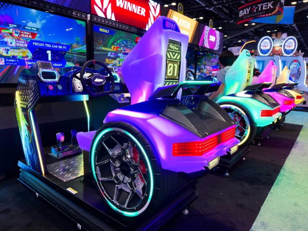 Apex Rebels – Motion Racing Arcade Machine with Pneumatic Motion Base